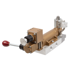 Valve, 4-Way, Brass, 12VDC