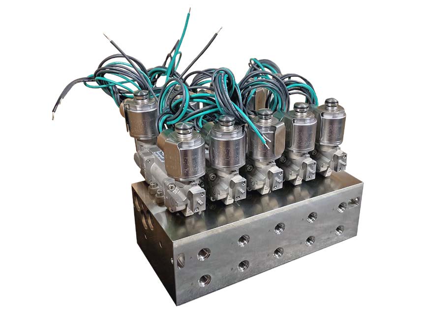 VERSA Introduces  C-316 Stainless Steel Manifolds